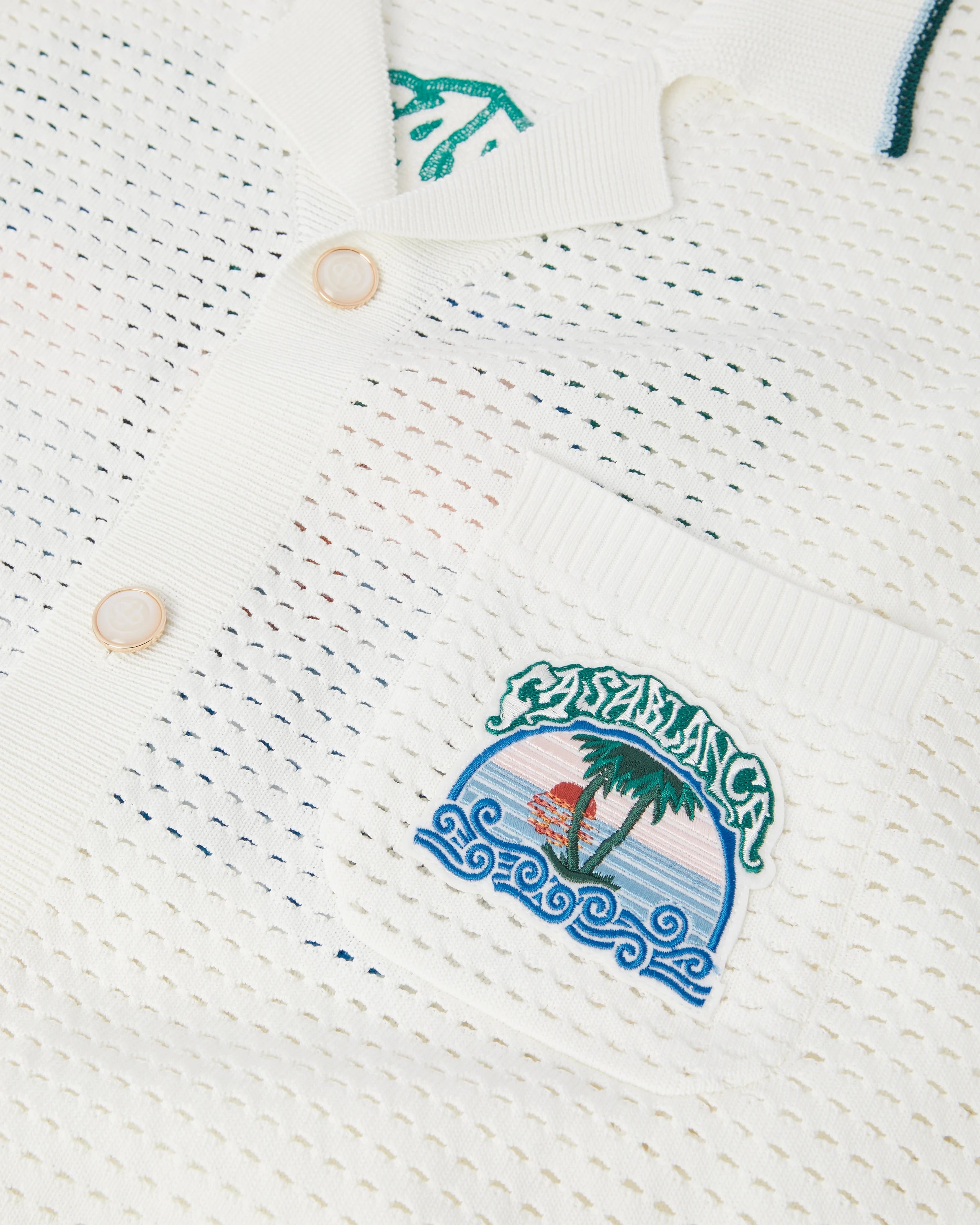 White Palm Tree Emblem Crochet Short Sleeve Shirt