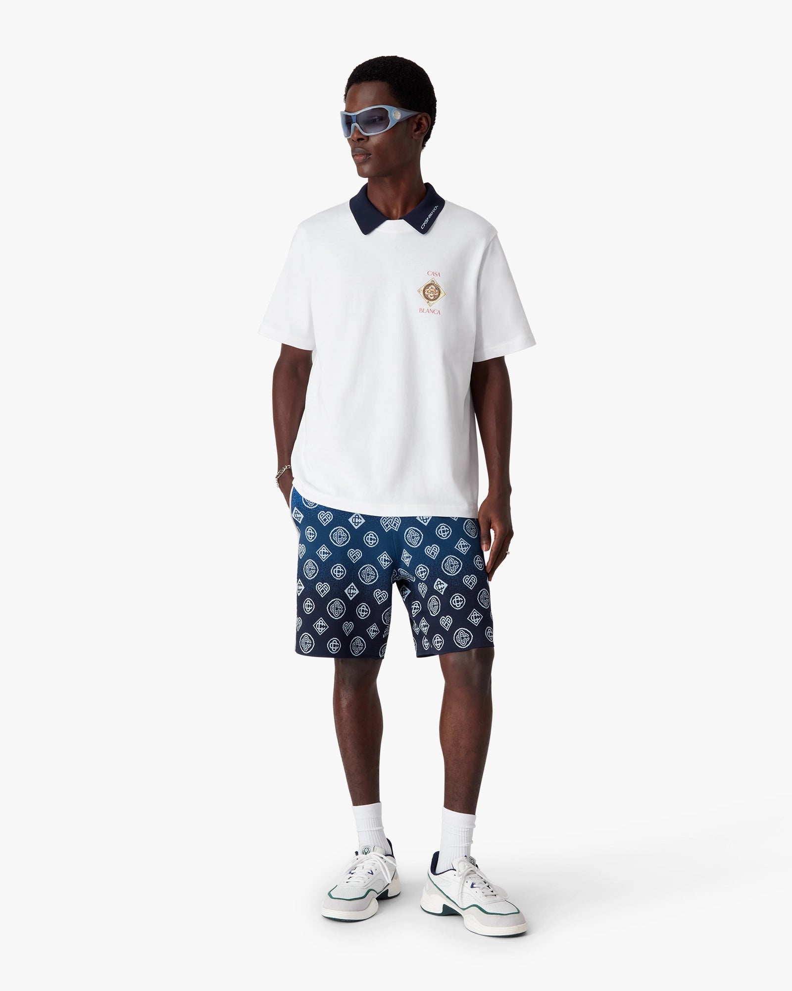 White Plafond Orne De Musique Short Sleeve T-Shirt