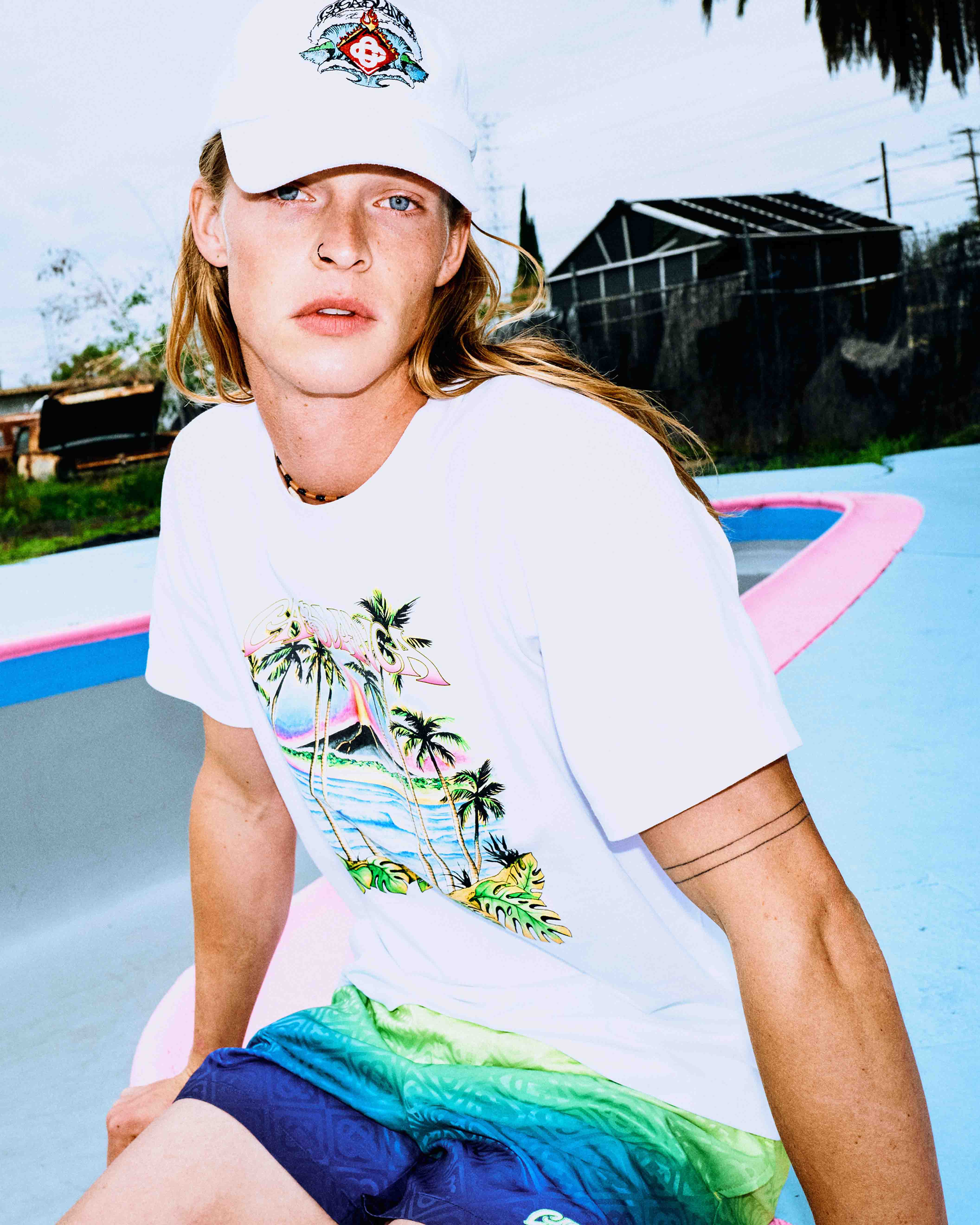 Innocence Triangle Short Sleeve T-Shirt – Casablanca